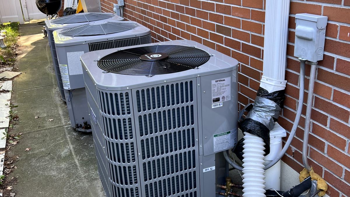 Central air conditioning outdoor equipment and line set installation details